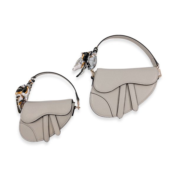 Grey Saddle Purse – doe a dear
