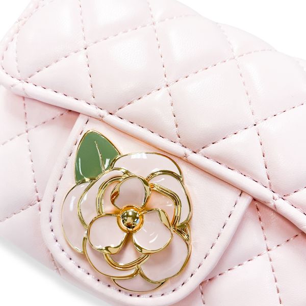 Floral Decor Quilted Purse